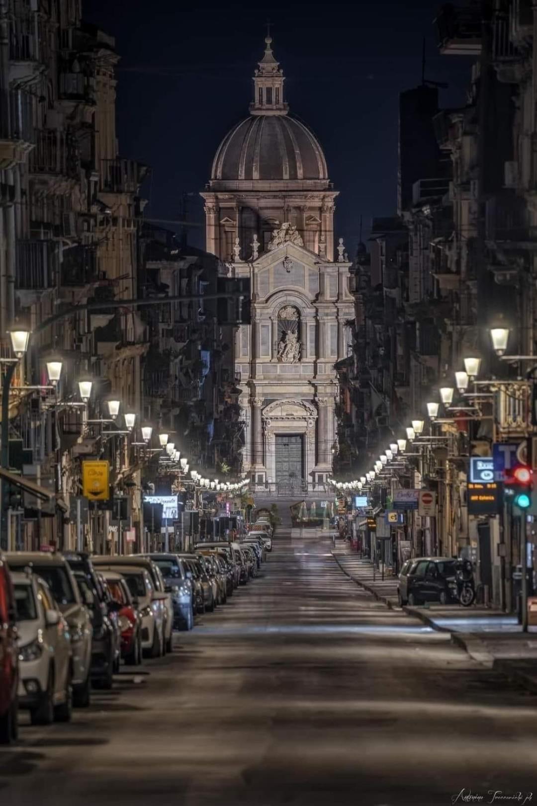 Lorenzo'S House Catania City Centre - Comfortable Large Apartment With 2 Bedrooms And 2 Baths, Close To Trains, Metro And Bus Station Exteriér fotografie